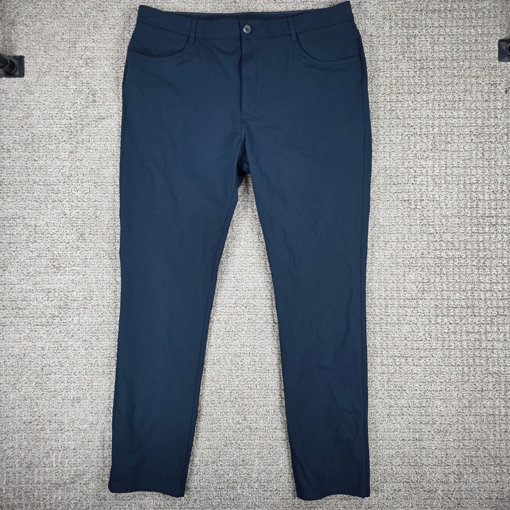 Vuori Mens Meta Pant Navy Blue V430-L Size 38x32 Performance Chino Trousers